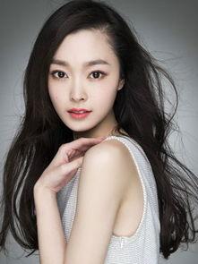 钟恩柔个人资料图片,光影交织下的璀璨星辉